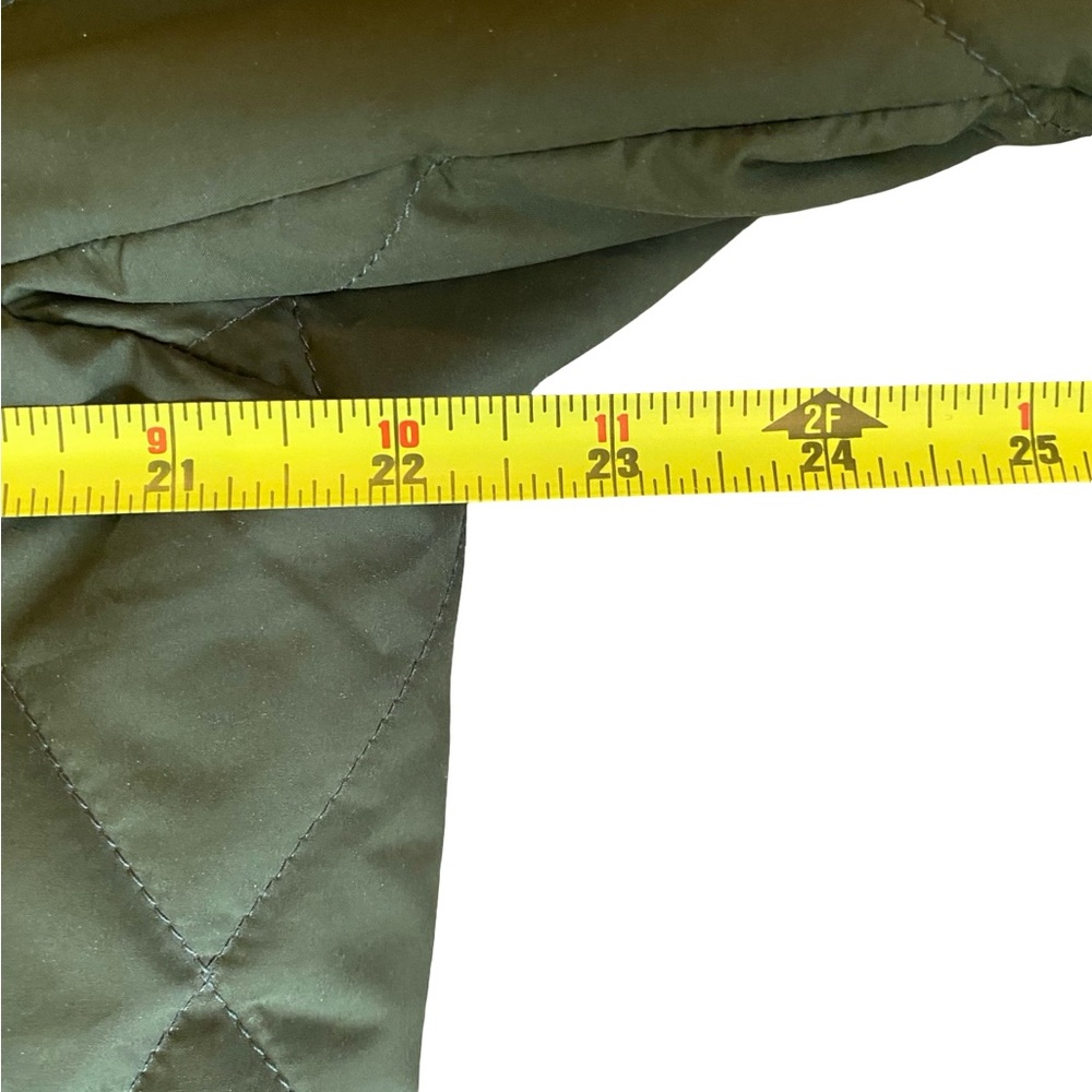 Banana Republic TALL Water Resistant Quilted Bomber Jacket - Size Medium Tall - Picture 9 of 14